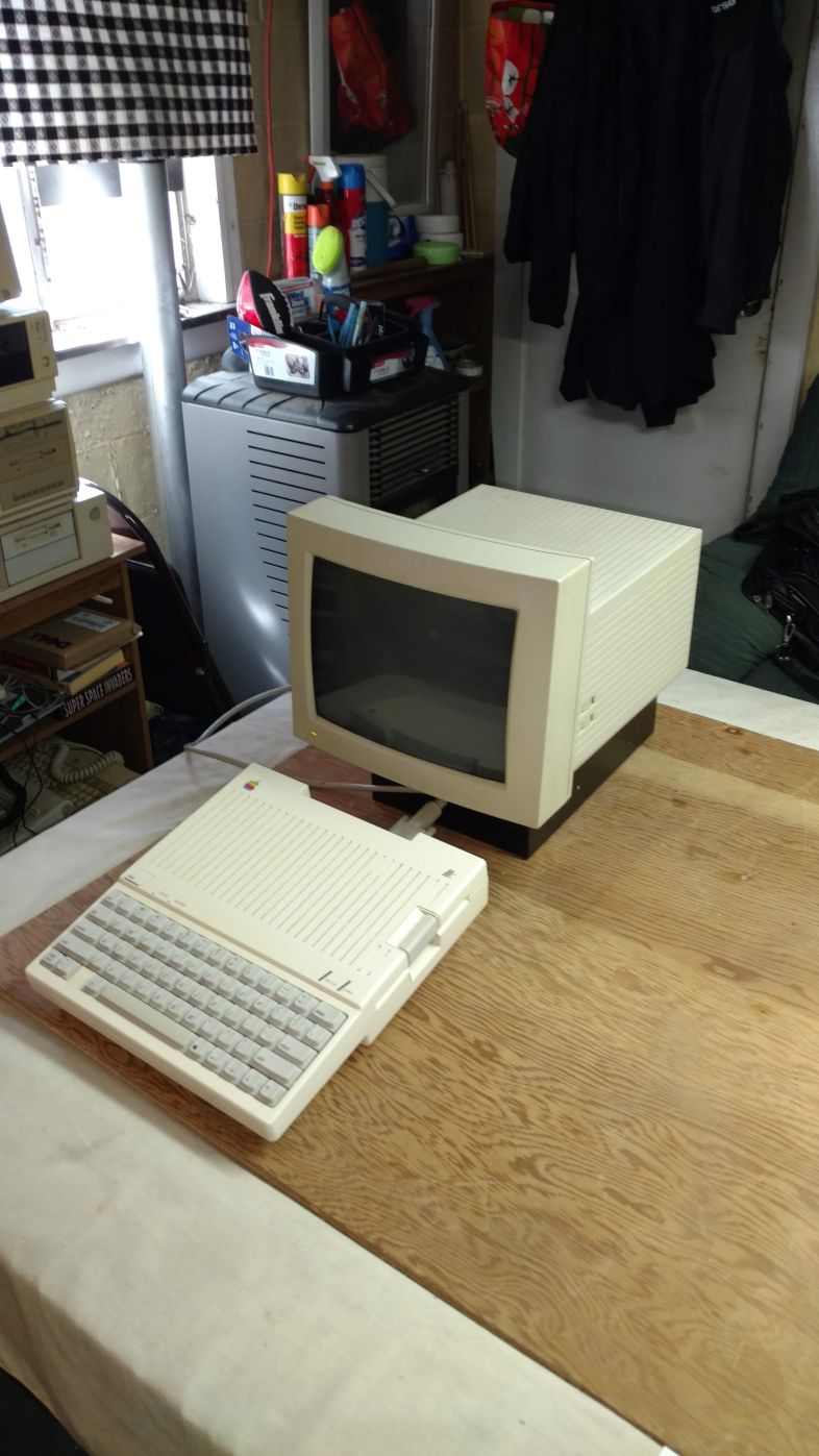 Apple_IIc_1