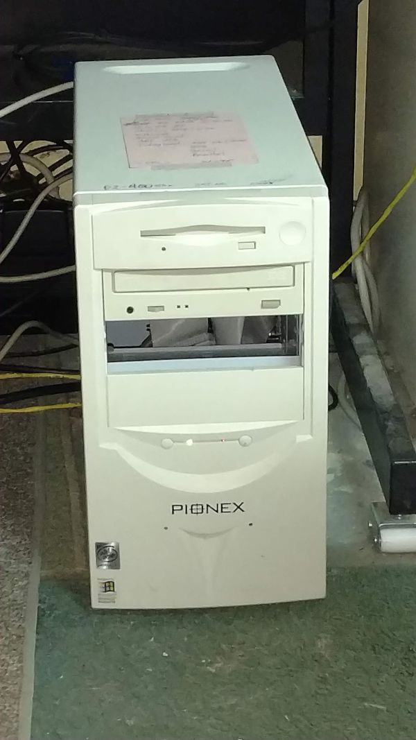 Pionex-P2-400-Win98-Box